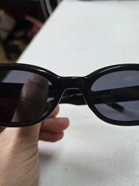 Classic Black Oval Women's Sunglasses